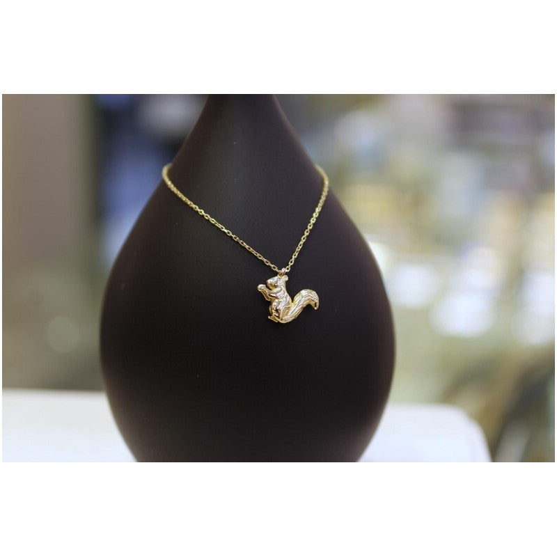 14k Gold Eichhörnchen Halskette, 14k Eichhörnchen Gold Anhänger, Eichhörnchen Schmuck, Minimalistische Gold Halskette, Halskette für Frauen